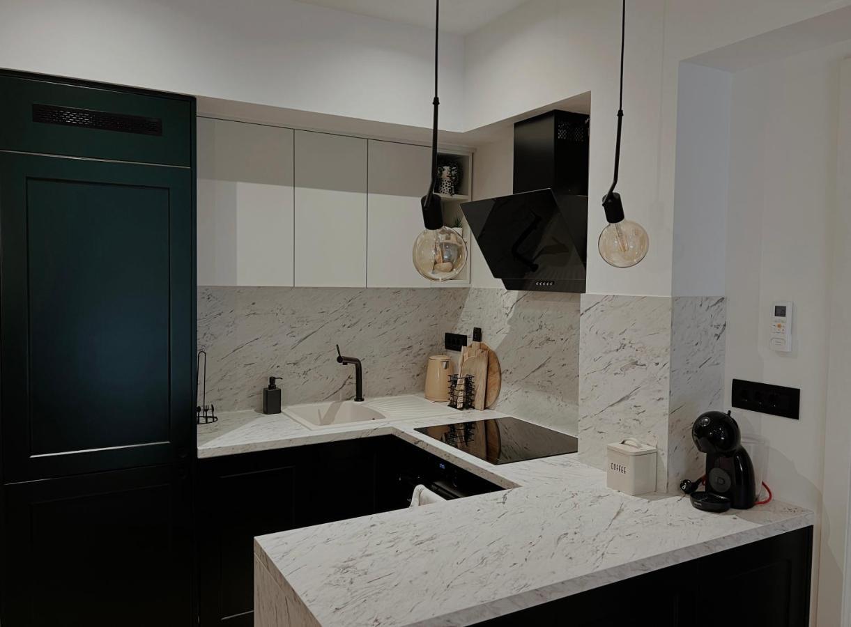Dawn & Dusk - Modern Two Bedroom Apartment With Mountain Views Čilipi 外观 照片