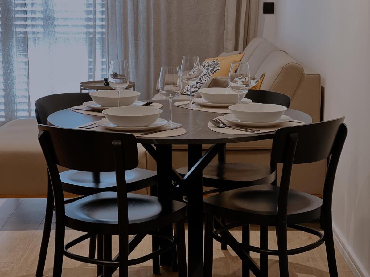 Dawn & Dusk - Modern Two Bedroom Apartment With Mountain Views Čilipi 外观 照片