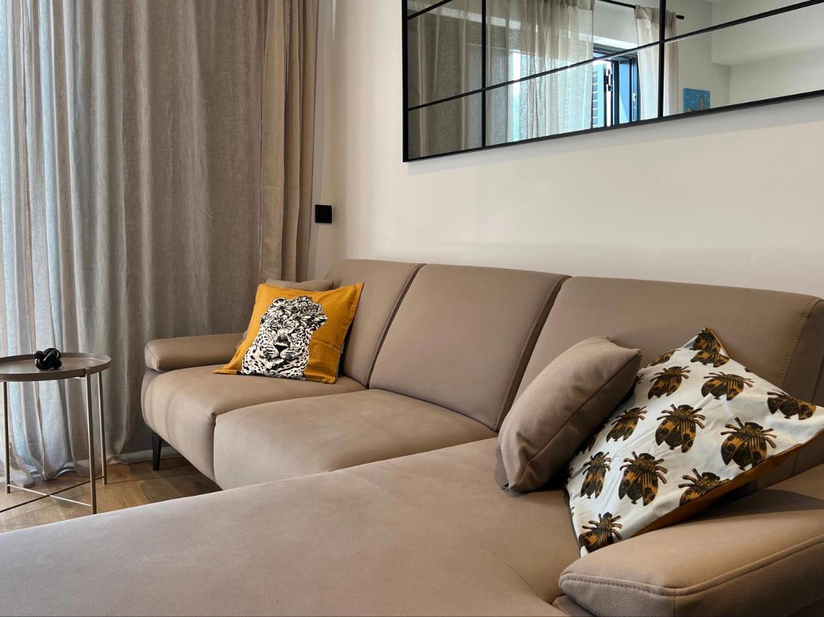 Dawn & Dusk - Modern Two Bedroom Apartment With Mountain Views Čilipi 外观 照片